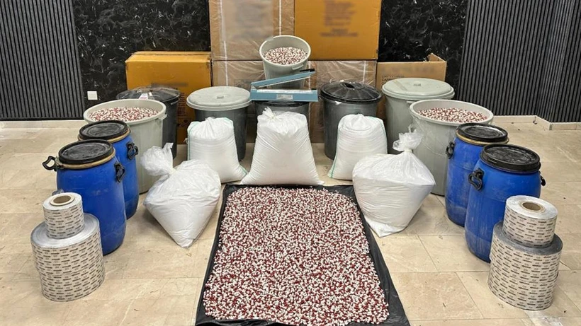 İstanbul’da Zehir Operasyonu: Milyonlarca Sentetik Ecza Ele Geçirildi