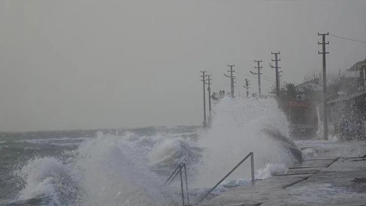 27 Ağustos Hava Durumu: Meteoroloji'den Kuvvetli Rüzgar Uyarısı!
