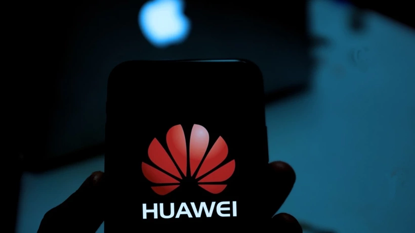 Huawei Apple’ı Fena Ezdi: Arada 28 Kat Pil Farkı Var