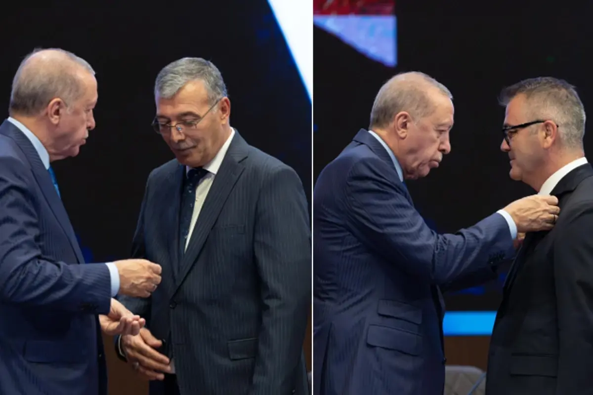 2 Belediye Başkanı Daha AK Parti'ye Katıldı! Rozetlerini Cumhurbaşkanı Erdoğan Taktı