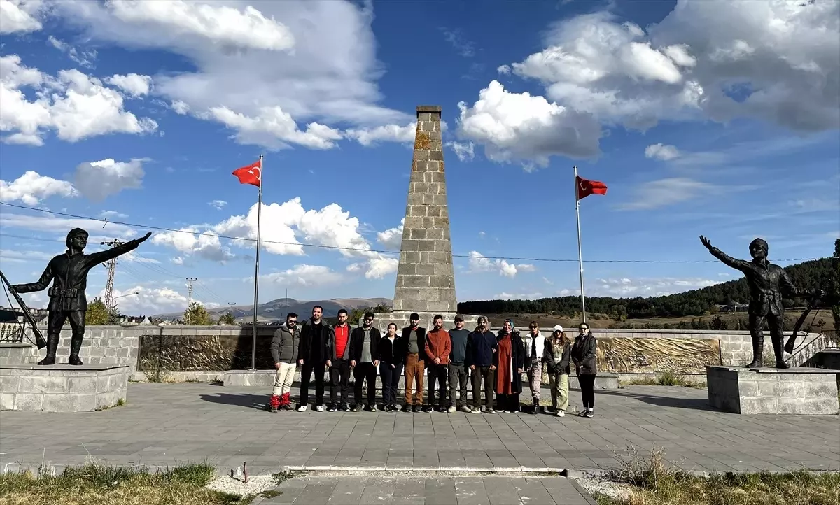 Sarıkamış’ın Kurtuluşunun 105. Yılında Şehitler İçin Saygı Yürüyüşü Düzenlendi