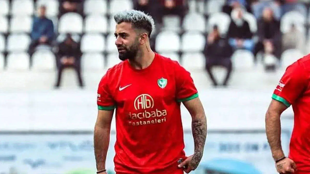 Çekdar Orhan kimdir? Hangi takımda oynuyor?