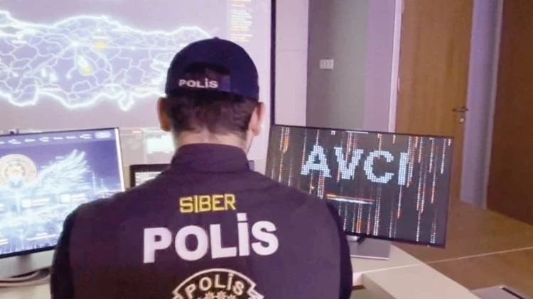 Yapay Zekâ Destekli Dev Operasyon: 600 Bin Mesaj İncelendi 108 Şüpheli Yakalandı