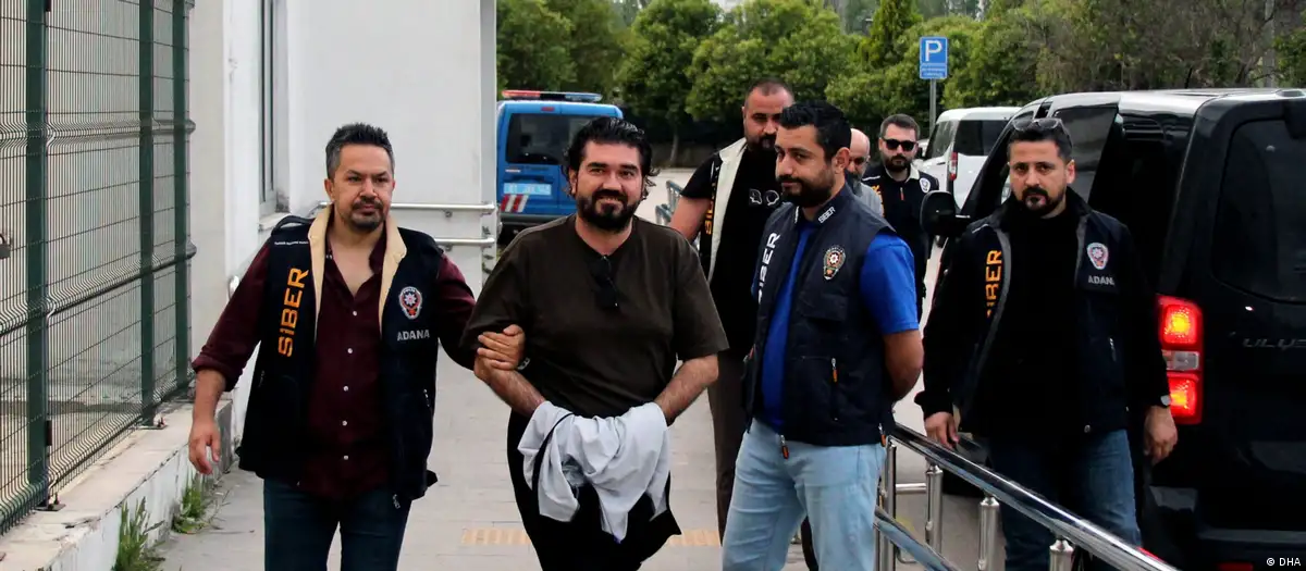 Rasim Ozan Kütahyalı Neden Tutuklandı? 
