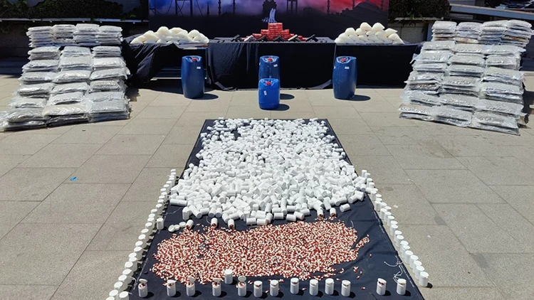İstanbul Merkezli 4 İlde Uyuşturucu Operasyonu 1 Ton 285 Kilo Madde Ele Geçirildi