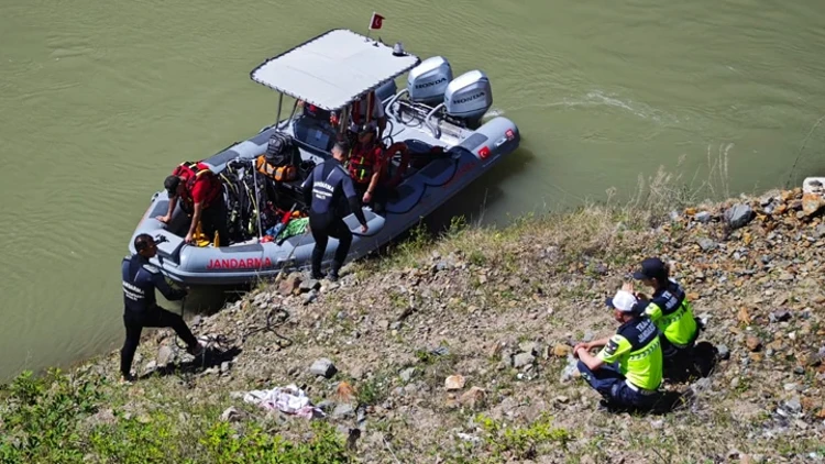Artvin’de Kayıp Baba Ve Oğul İçin Seferberlik! Arama Çalışmaları 3’üncü Gününde Sürüyor