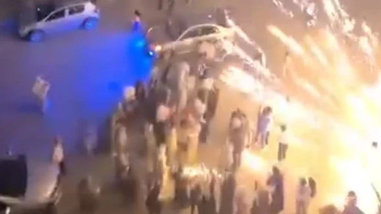 İzmir’de Nişan Kutlamasında Havai Fişek Paniği: Davetliler Kaçıştı