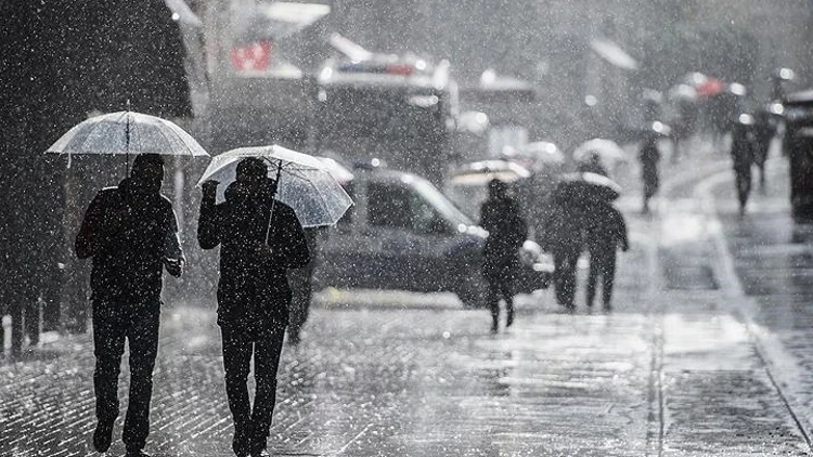 Meteoroloji'den 9 İl İçin Sarı Kodlu Uyarı: Kuvvetli Yağış Ve Fırtına Bekleniyor