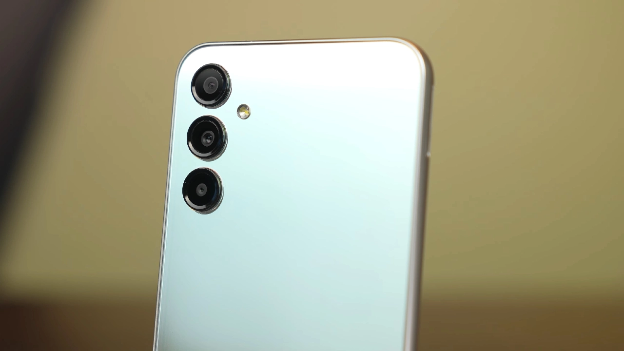 Galaxy A24 4G İçin Android 17 Müjdesi! Samsung One UI 9 Testlerine Başladı