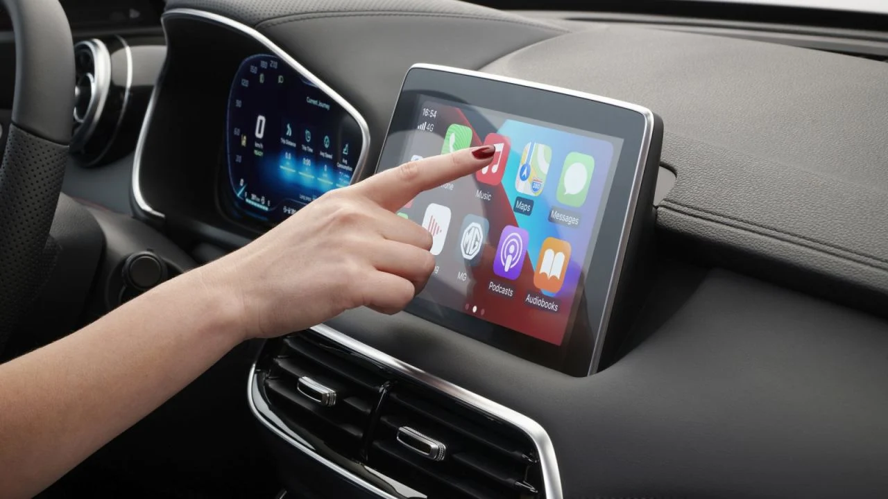 Android Auto İçin Yeni Spotify Ve YouTube Music Arayüzü Yayınlanıyor