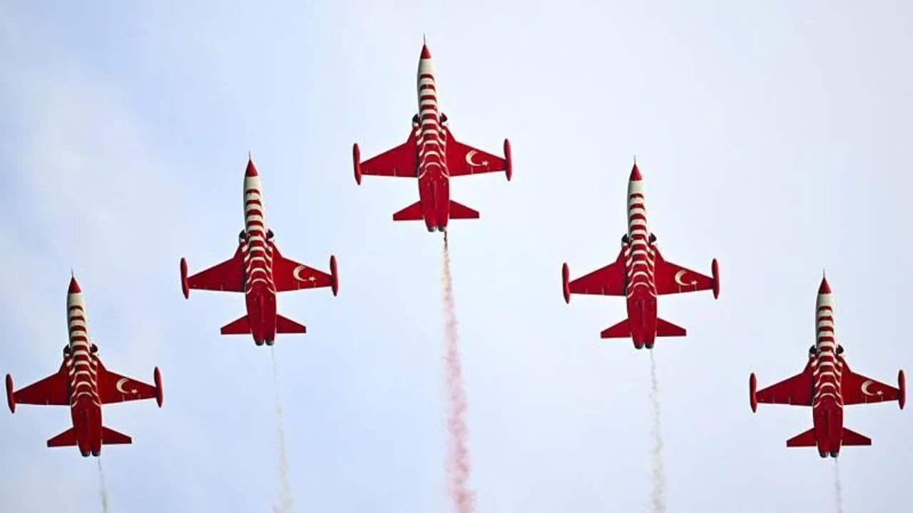 Türk Yıldızları Ankara Semalarında Gösteri Uçuşunu Ne Zaman Yapacak?