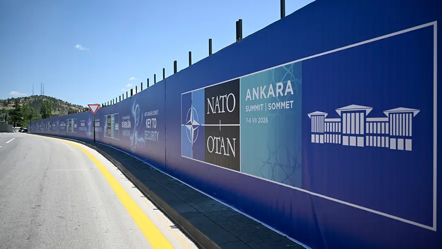 New York'ta Deniz Uçağı Nehre Sert İniş Yaptı: 8 Kişi Kurtarıldı
