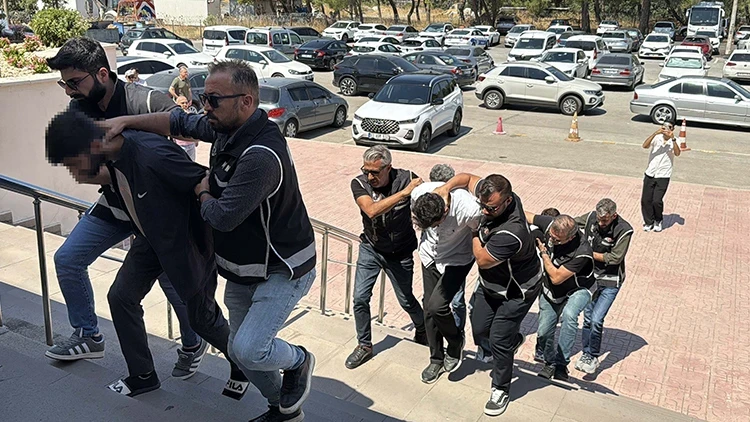 Bodrum Merkezli Suç Örgütü Operasyonunda 3 Tutuklama! Talimatın Yabancı Hattan Geldiği Öne Sürüldü
