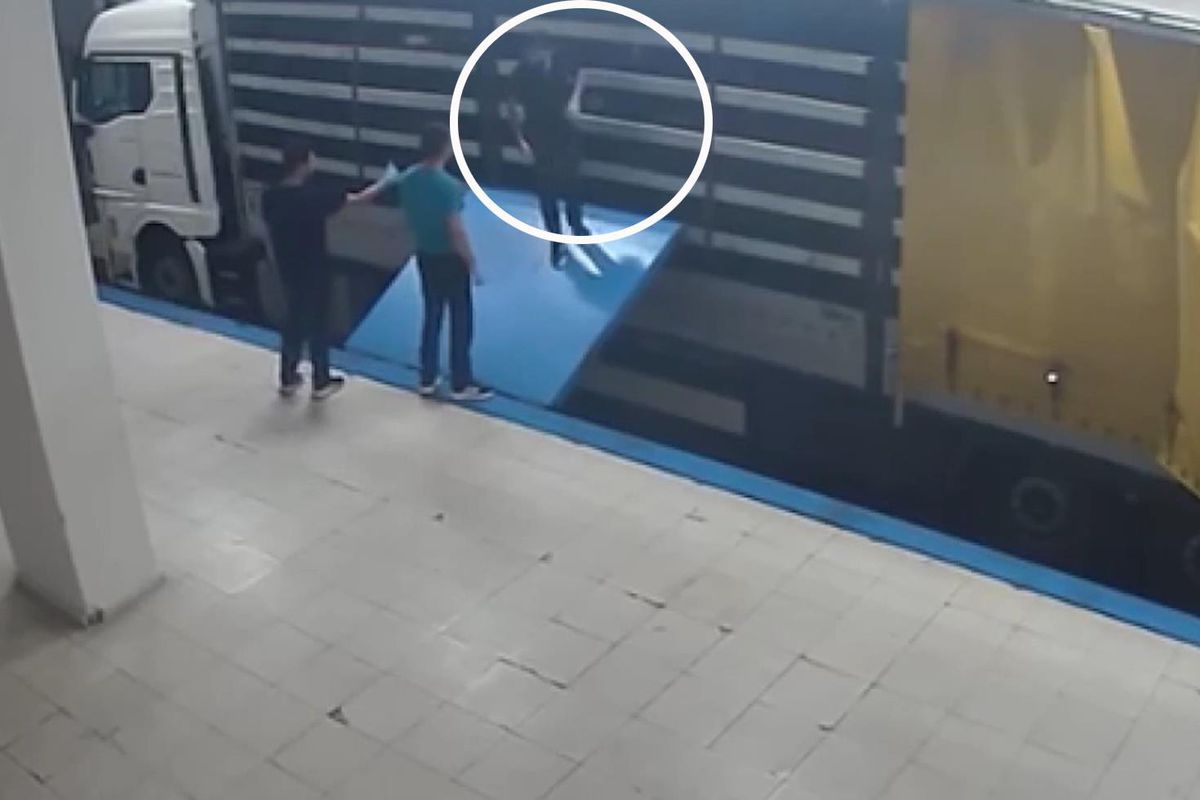 Karacellatlar Suç Örgütü Yöneticisi TIR’ın Gizli Bölmesinde Yakalandı