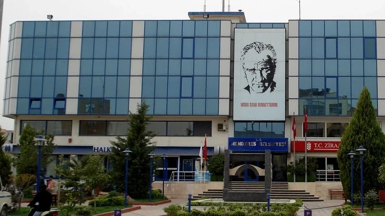 İzmir Menderes’te Başkanvekilliği Seçimini AK Parti Adayı Asuman Şen Kazandı