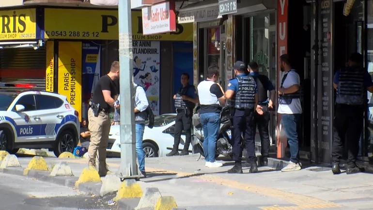Gaziosmanpaşa’da Şerife Gezer Öldürüldü: Saldırıdan Önce Babasını Aramış