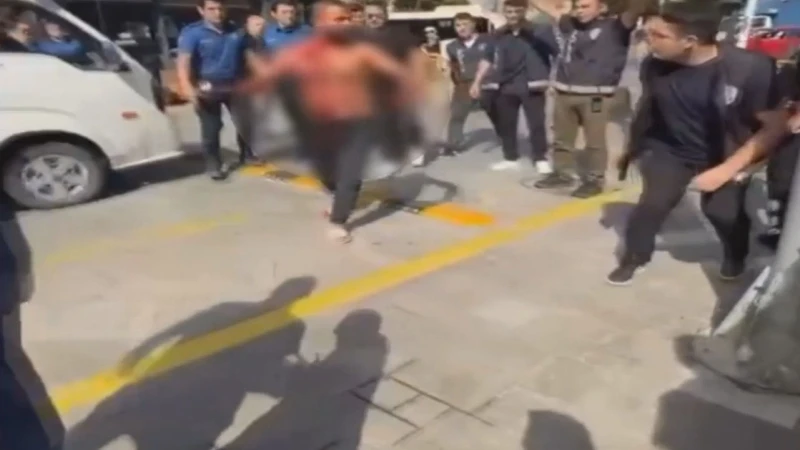Esenler’de Kamyonetini Polislerin Üzerine Süren Şüpheli Serbest Bırakıldı