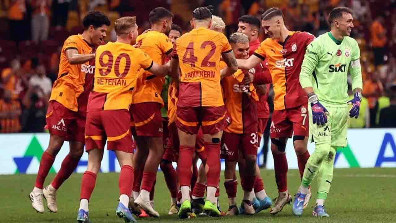 Süper Lig'de Dev Karşılaşma: Antalyaspor-Galatasaray Maçı Saat Kaçta? Hangi Kanalda?
