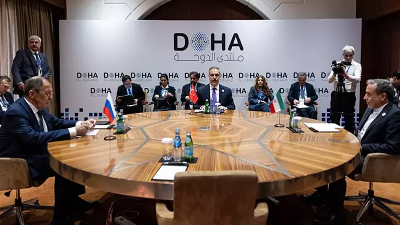 Doha'da Kritik Zirve: Hakan Fidan, Lavrov ve Erakçi Suriye İçin Bir Arada!