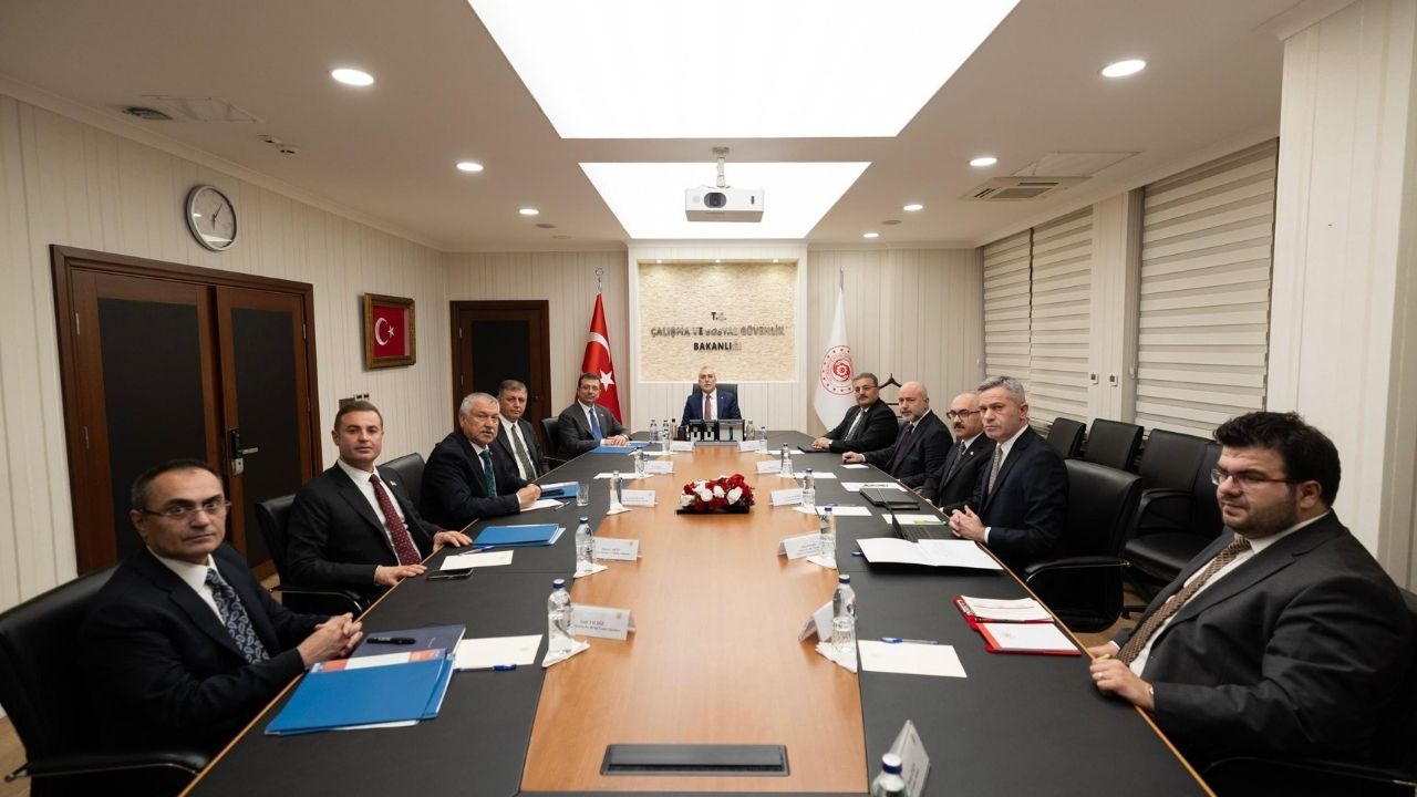 Bakan Işıkhan ve İmamoğlu Görüştü: Belediyelerin SGK Borçları İçin Uzlaşı Masası Kuruluyor