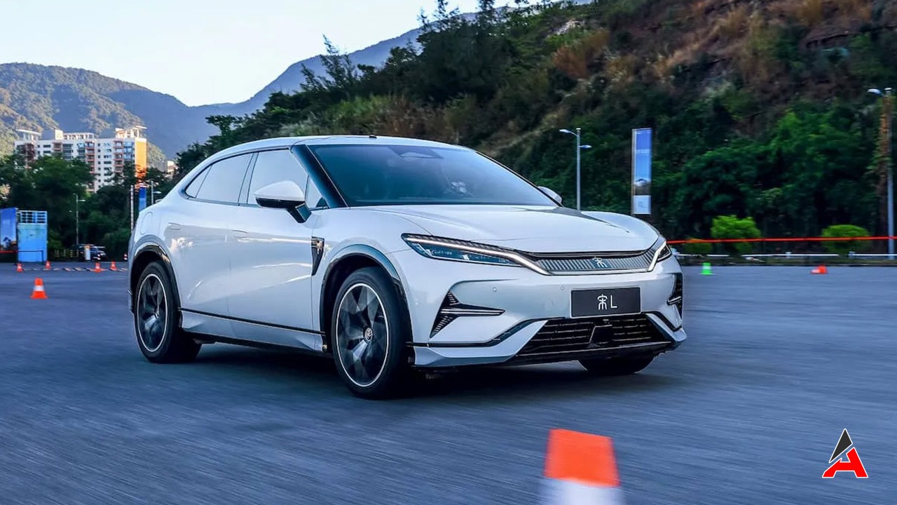 Elektrikli Otomobil Devriminde Yeni Sayfa: BYD, Tesla'yı Sarsıyor!