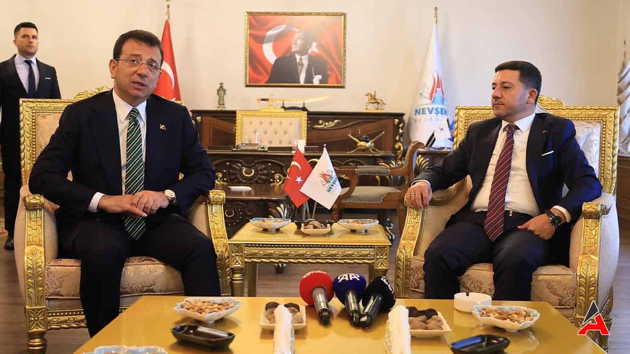 İmamoğlu’ndan İktidara Gülerek Gönderme
