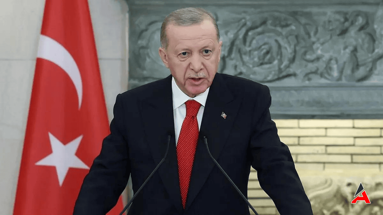Emeklilere Müjde: Bayram İkramiyesi 5 Kat Zamlanıyor! 10 bin TL Olacak
