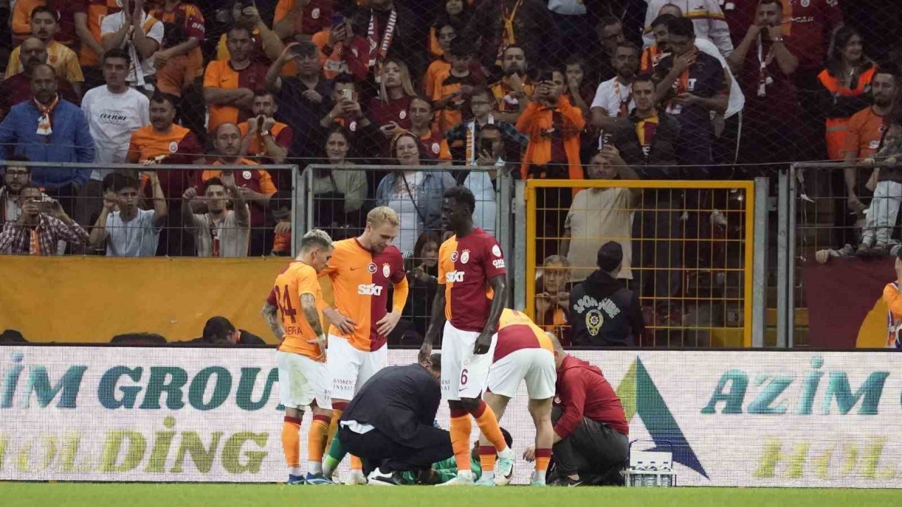 Fernando Muslera Sakatlandı, Oyuna Devam Edemedi