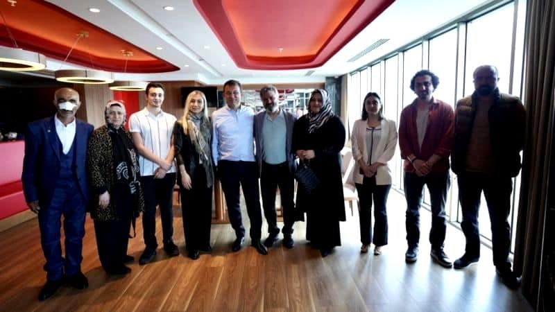 İmamoğlu, Erzurum Mitingine Saldırıda Yaralanan Yurttaşlarla Görüştü