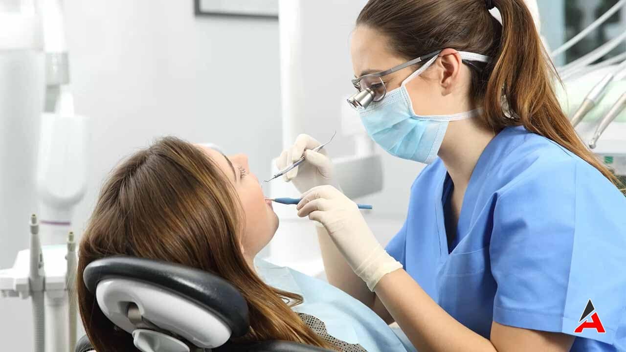 İstanbul'da İmplant Yapan En İyi Diş Klinikleri ve Diş Hekimleri