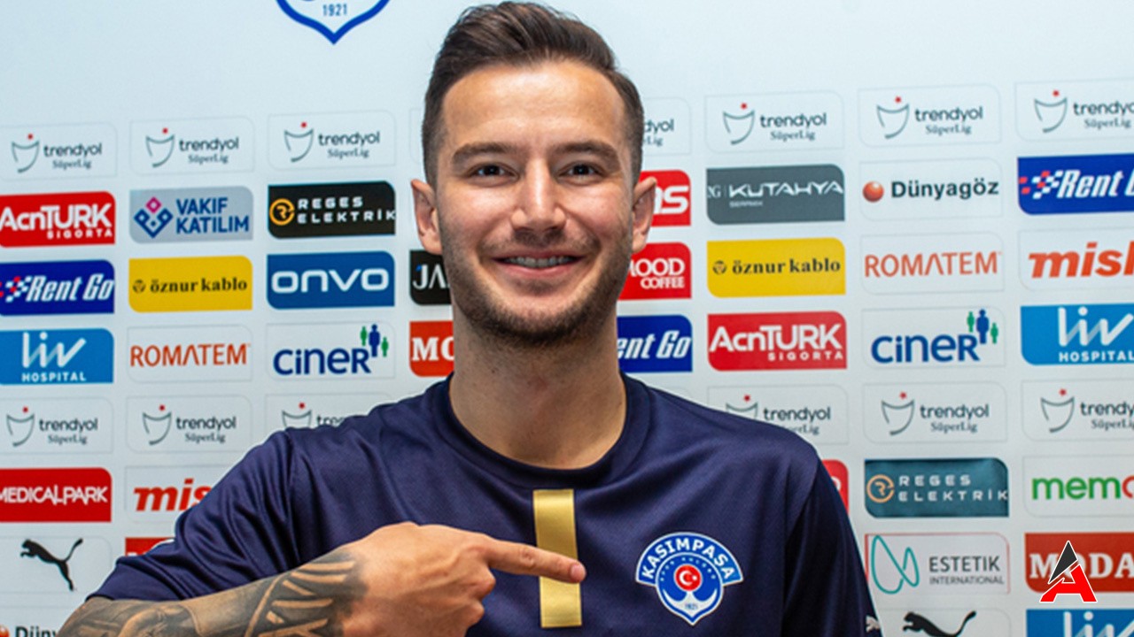 Oğulcan Çağlayan Kasımpaşa'da: 2026'ya Kadar İmzalanan Büyük Transfer!