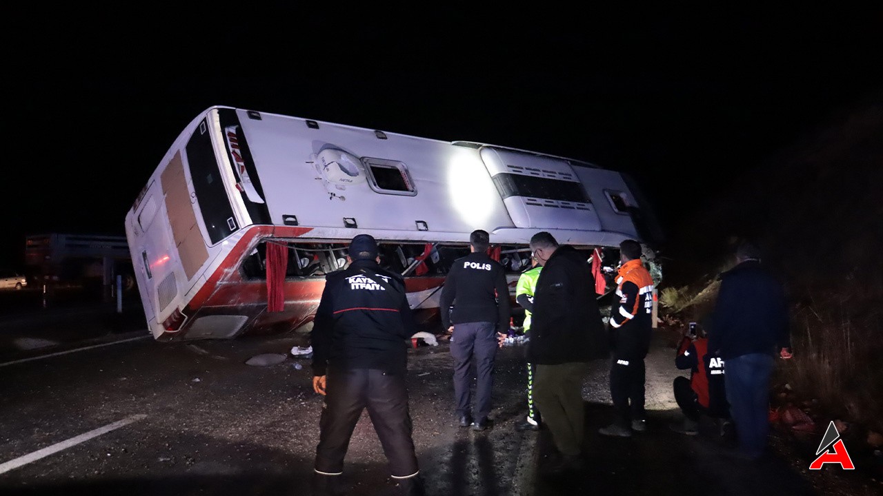 Kayseri'de Otobüs Kazası: 8 Ağır, Toplamda 38 Yaralı!